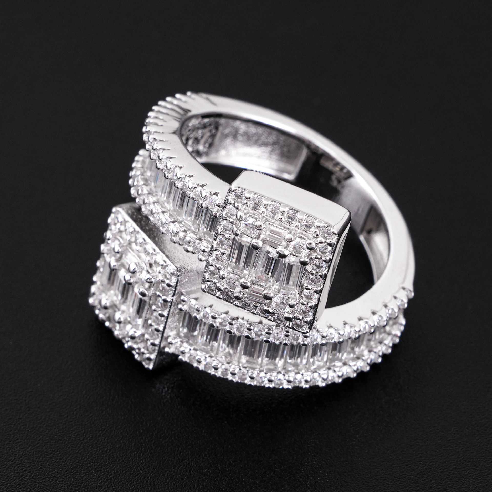Hot selling hip-hop 925 silver inlaid D-color rectangular moissani ring for men and women ins fashion trend full diamond