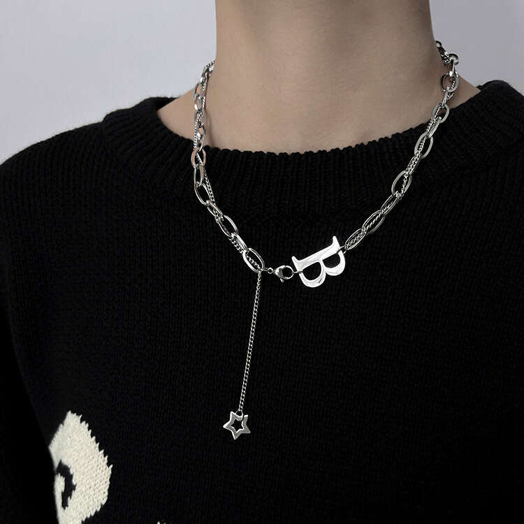 Cold style letter B pendant for men, hip-hop, niche fashion, personality, versatile collarbone chain, men's necklace