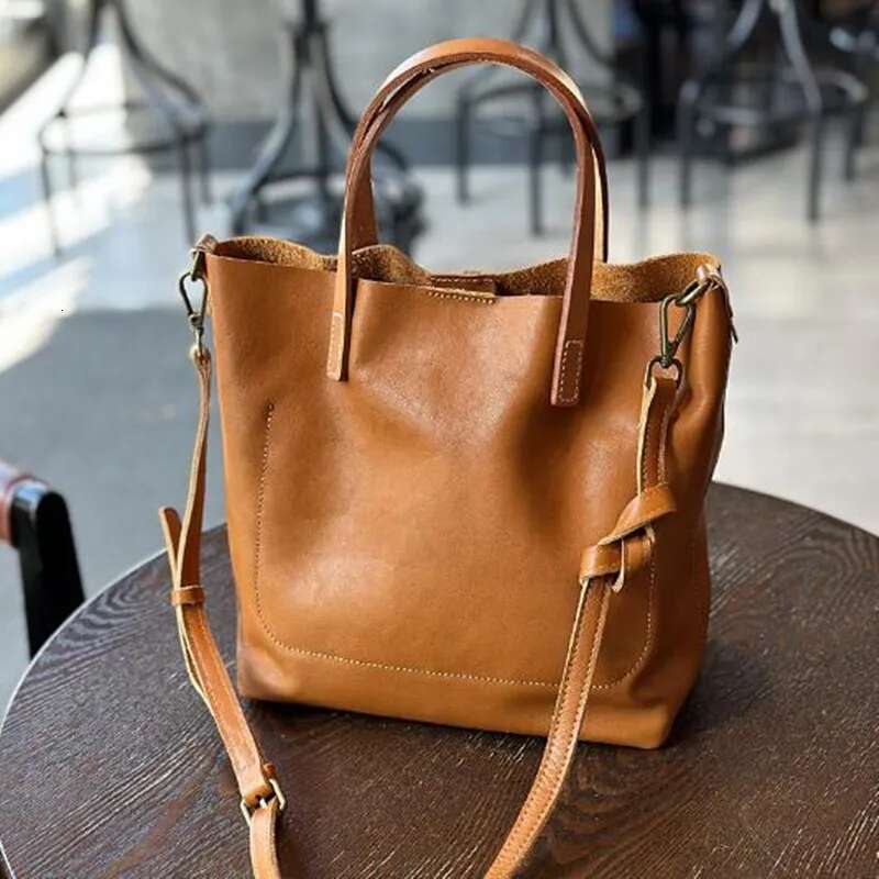 Avocado Green Japanese Vintage Cowhide Handbag Female Fashion Trend Temperament Commuter Leather Shoulder Crossbody Bag