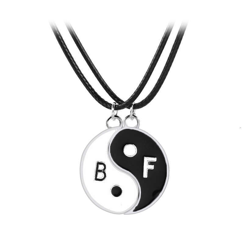 Film teion peripheral drip oil splicing necklace with Tai Chi pattern, trendy brand, fashionable and minimalist couple alloy pendant