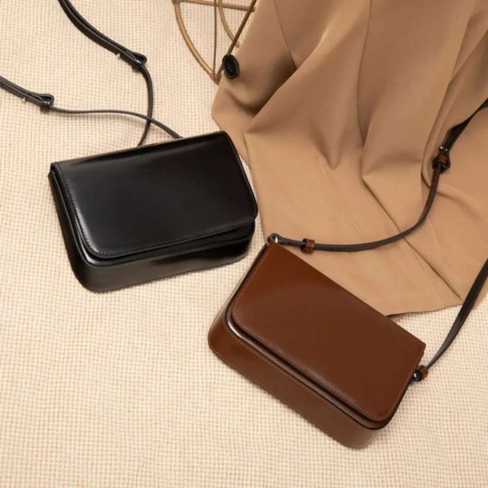 Trend Exquisite Compact Shop All-Match Single-Shoulder Bag Korea Solid Women Cute Magnetic Minority Tofu Bags Simple Crossbody