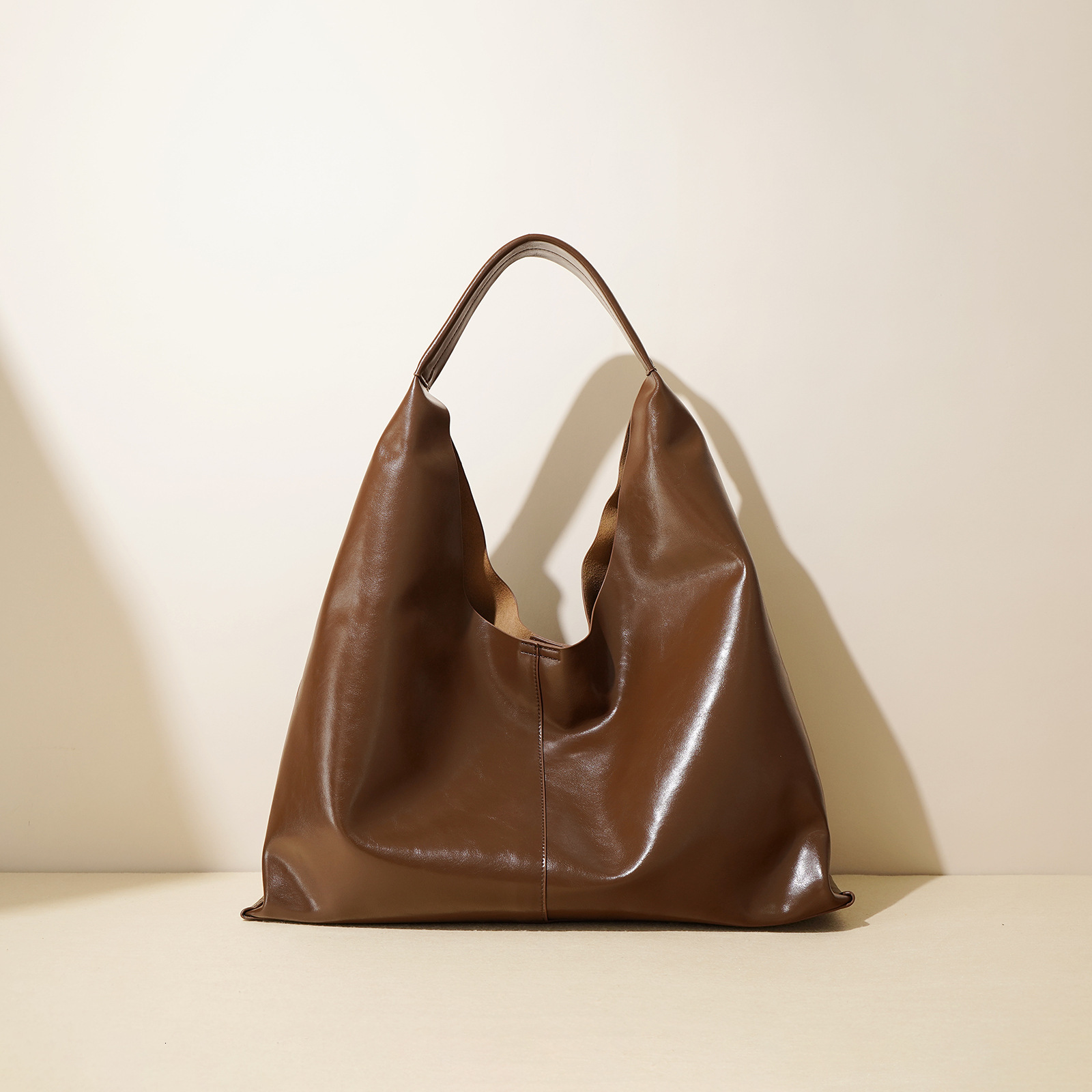 Bag Leather Capacity Casual Niche Design, High-End Feel, Cowhide Large Bag, Single Shoulder Armpit Bag