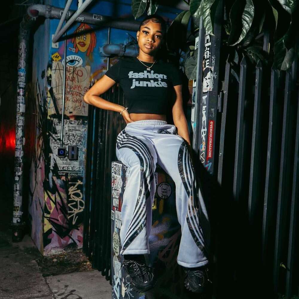 summer new round neck pullover short sleeved shirt with letter print exposed navel street fashion women's top T-shirt