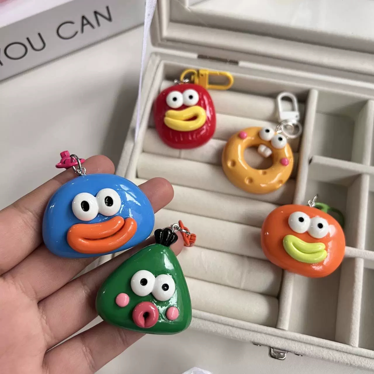 Geometric Big Mouth Keychain Cute Car Pendant Resin Doll Student Couple Backpack Bag Hanging Accessories