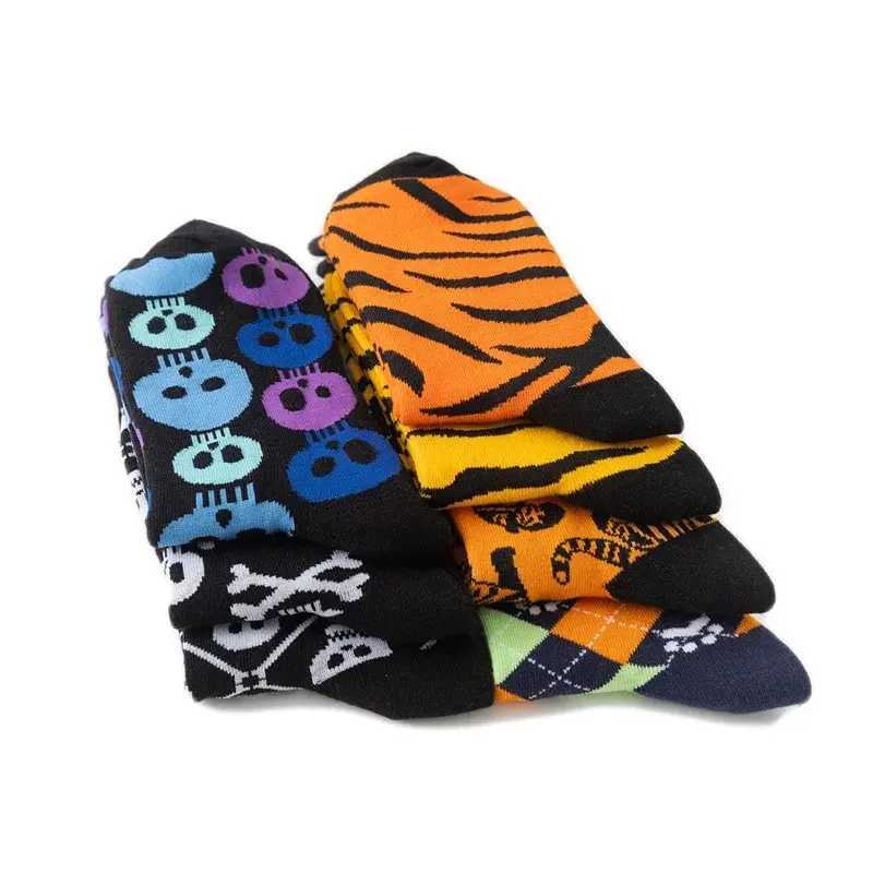 A new pair of trendy skeleton socks for men tiger cartoon alien novel hip-hop orange crazy trend socks W250217