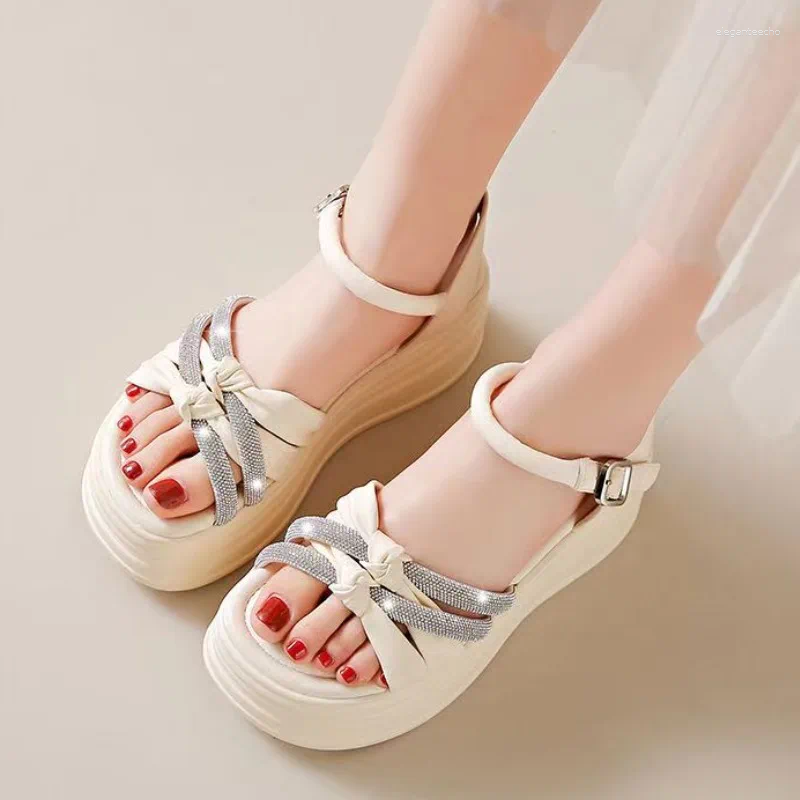 2025 S Fashion Designer Sandals Fujin Cm Genuine Leather Rhie Summer Bg Slippers Platform Wedge Flats Leisure Elegance Women Shoes