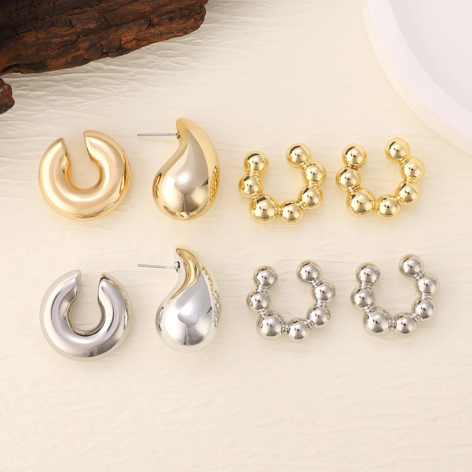 4Pcset Vintage Geometric Clip Earring Women Trendy Glossy C Shape No Piercing Cartilage Ear Cuff Jewelry Accessories 250213