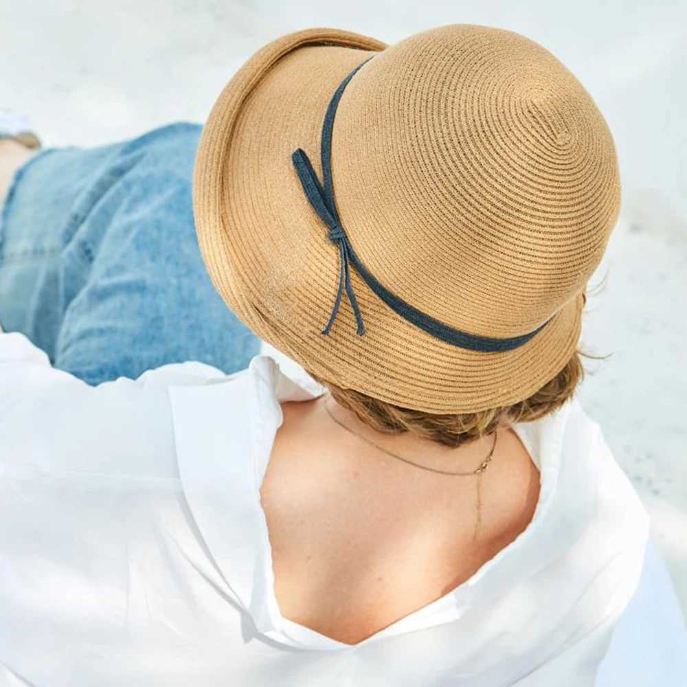 FS 2023 French Womens Straw Hat Victoria Sun Hat Chin with Foldable Summer Accessories Bucket Hat Fedoras Beach W250217