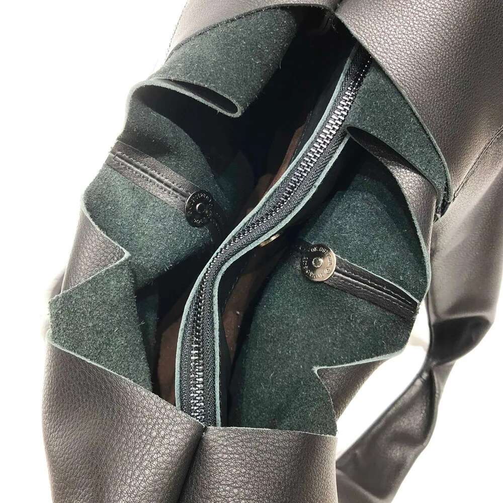 Fashion Leather Tote 2024 Trend Brand Design Female Simple Cowhide Shoudler Bags Woman Big Capacity Er Cow Skin Bag