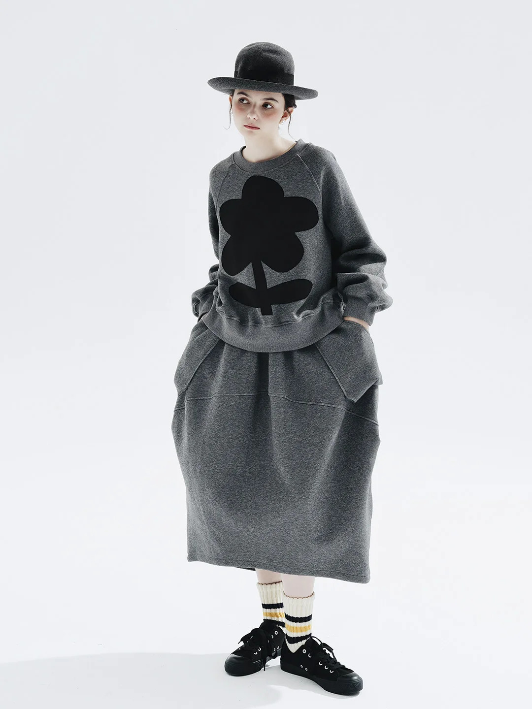 IMAKOKONI original n autumn winter round neck long sleeve grey Tshirt cover casual hoodie 234270 250213