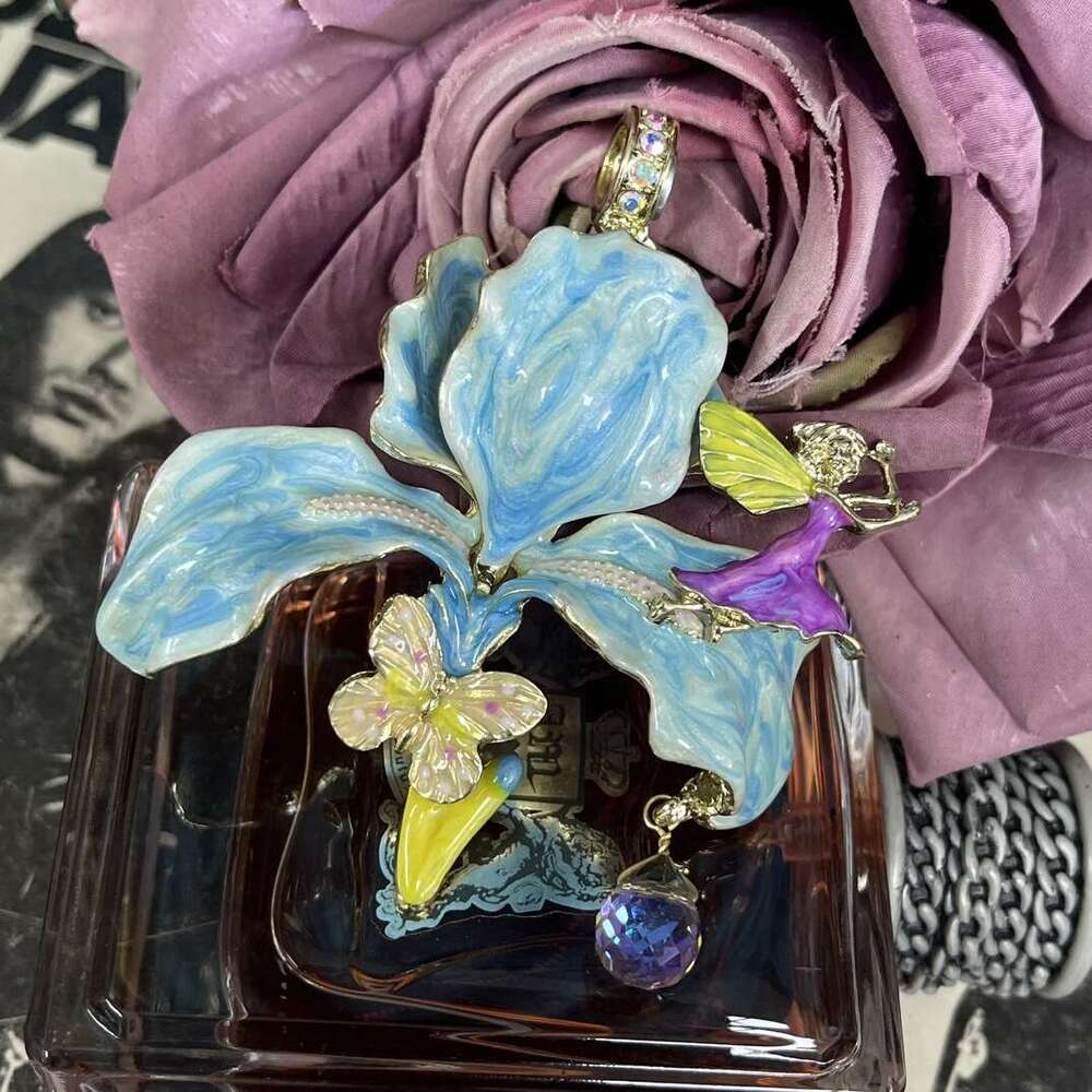 Vintage 3D Iris Butterfly Pendant - Heavy Duty Enamel, Elegant & Fashionable