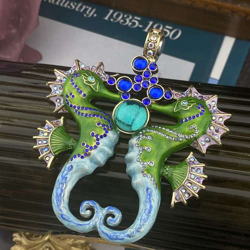 Minan Vintage Enamel Craftsmanship with Czech Dia Glass Beads and Double Sea Horse Bubble Magnetic Pendant