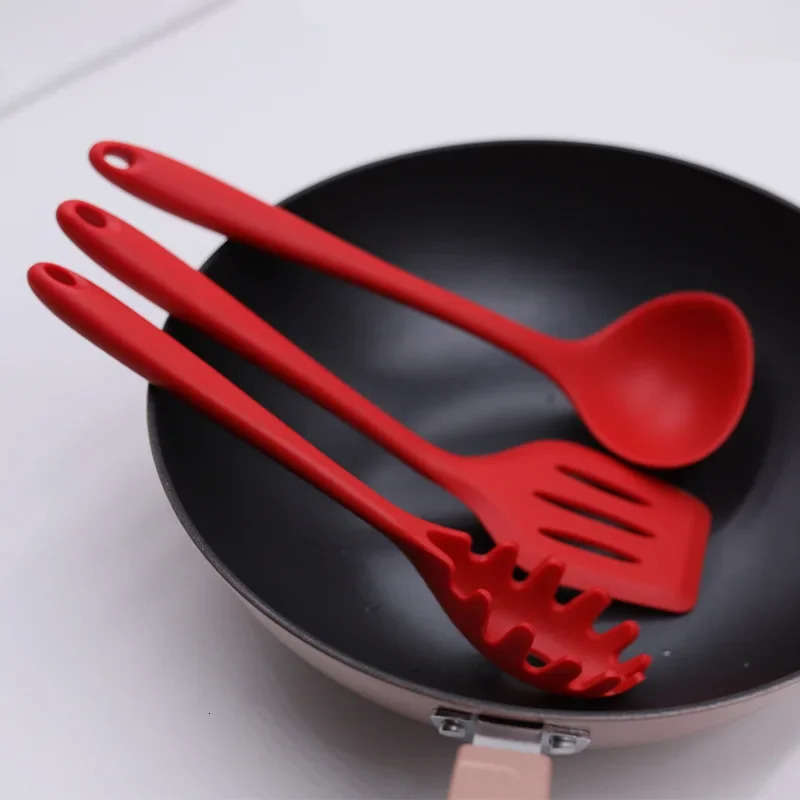 10 Pcs/Set Silicone Kitchen Utensils Set Non-Stick Silicone Tong Spoon Spatula Pasta Server Whisk Ladle Strainer Cooking Tools 250214