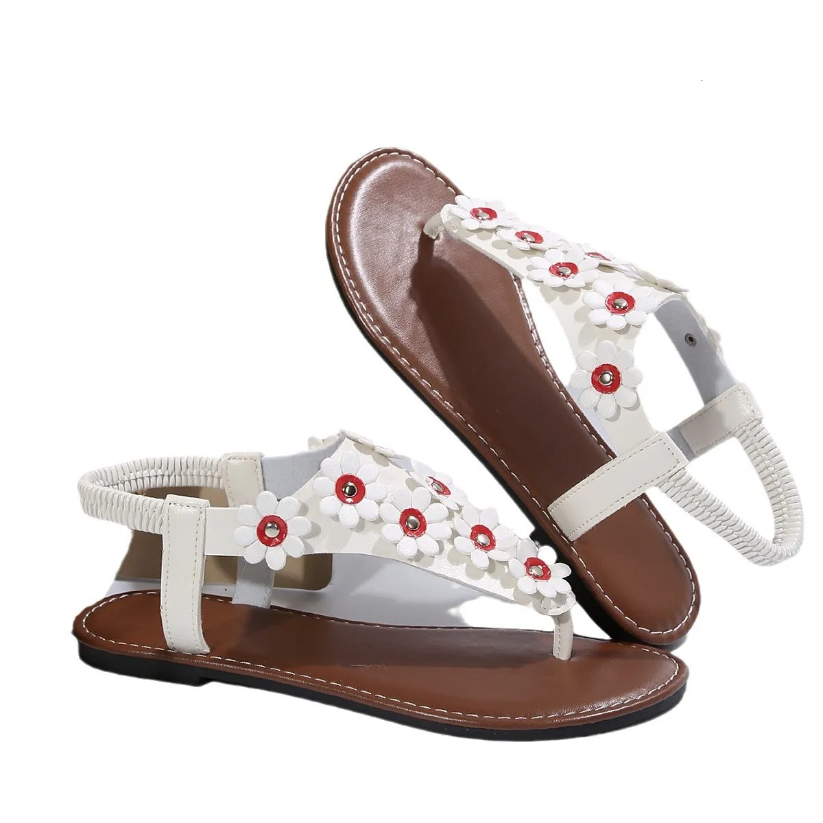 Summer plus size flat bottomed beach women's 2025 new wer toe herringbone trendy casual sandals zhanyishengli