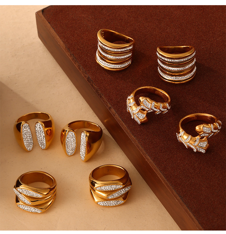 2025 Ins Sparkling Wedding Rings Luxury Jewelry Titanium steel Sparkling Crystal 18k Gold Fill High Quality Party Women Eternity Engagement Band Ring 