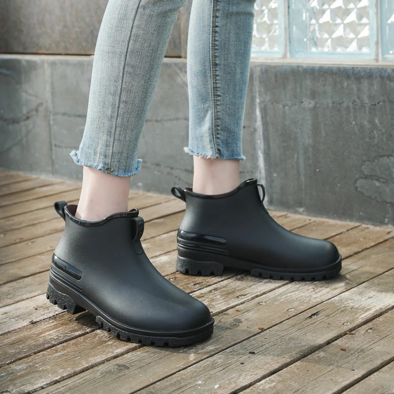 Low cut anti slip womens rain boots PVC black waterproof rain boots short tube garden shoes fashionable womens water shoes 250213