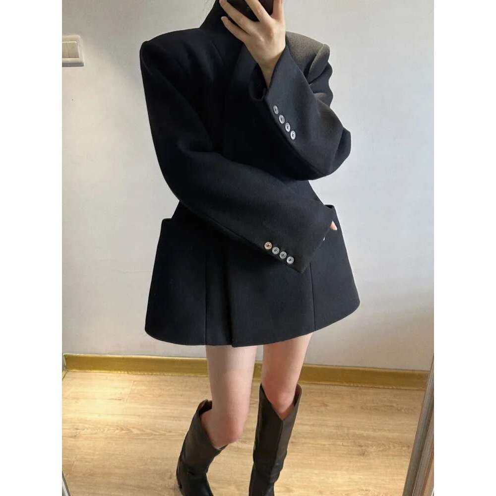 High-End Black Woolen Blazer For Women V-Neck Covered Button Double Pockets Design Gathered Waist Coats Elegant