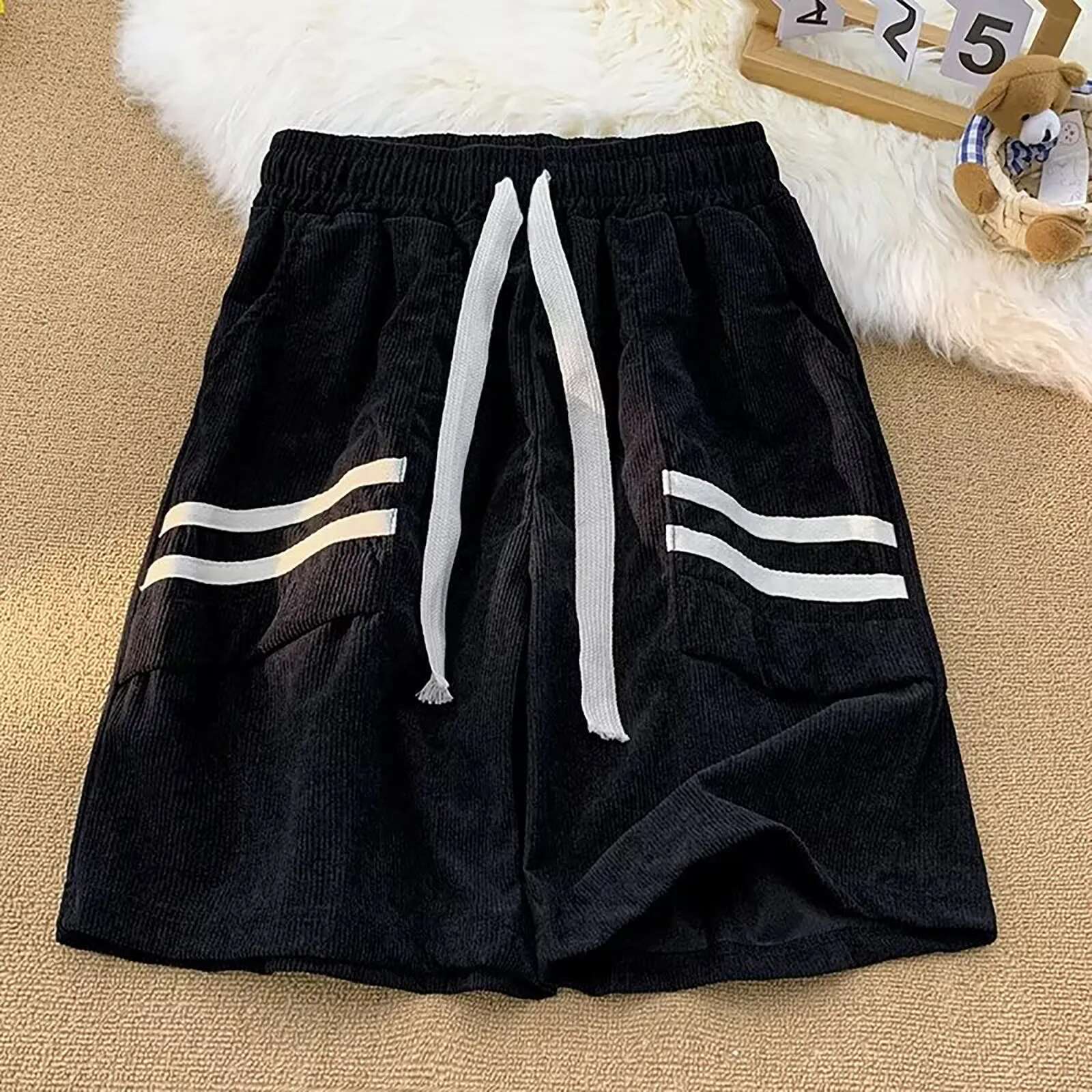 Men's Designer Shorts Slim Fit Casual Loose Beach Pants Quarter 2025 Summer New Item Korean Original New Fashion Street Men's Sports Shorts 