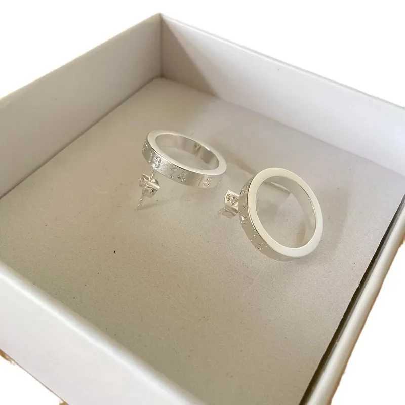 Stud Margie M6 Couple Earrings Universal Love Jewelry Earrings Comes with Mens and Womens Fashion Accessories Boxes J250217 20OKJ