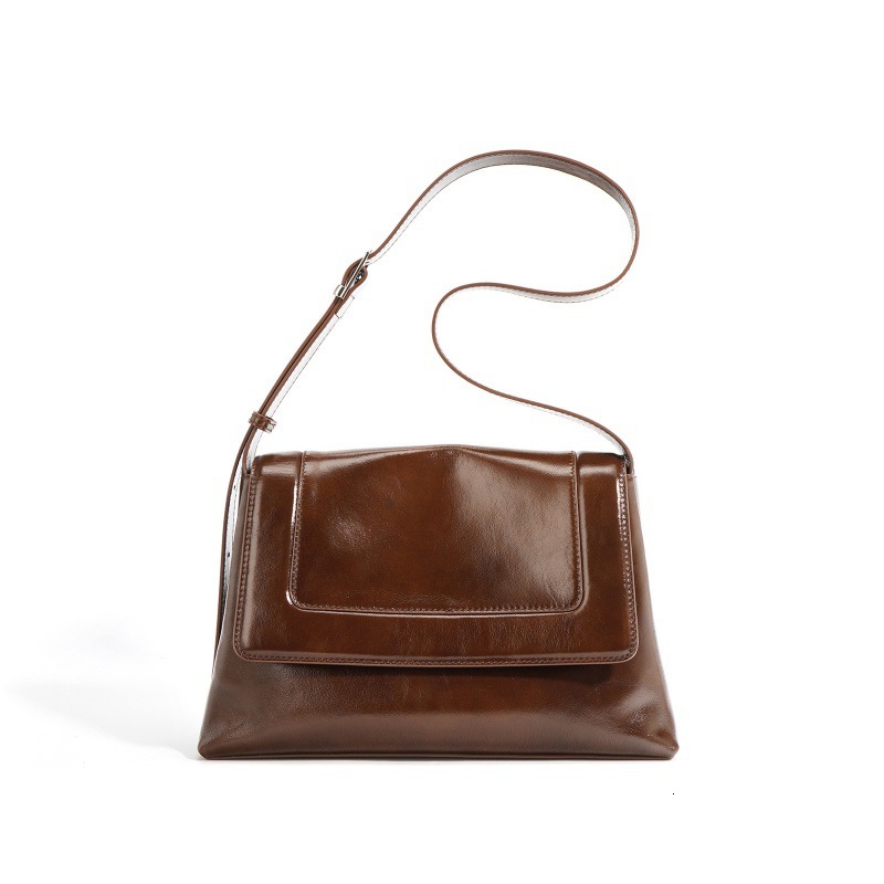 Bag Large Capacity Genuine Leather Women's 2025 Autumn And Winter New Fashion Shoulder Crossbody Commuting Classic Versatile Temperament Bag