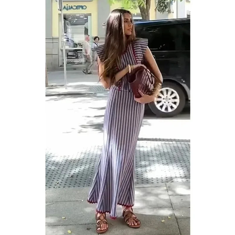 Womens Stripe Printed Flying Sleeves Top Set O-neck Sleeveless Ruffle Hem Skirt Suits 2024 Summer Lady Vacation Outfits 250120