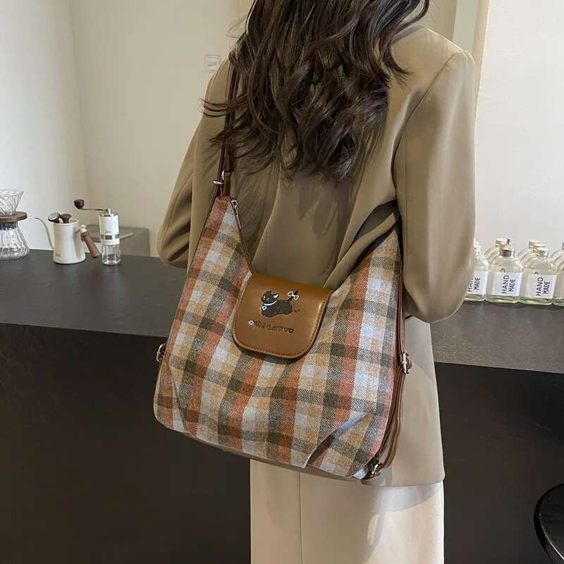 Large Capacity Women's Shoulder Bag, Cloud Ripple Dot Trendy Small Square Bag