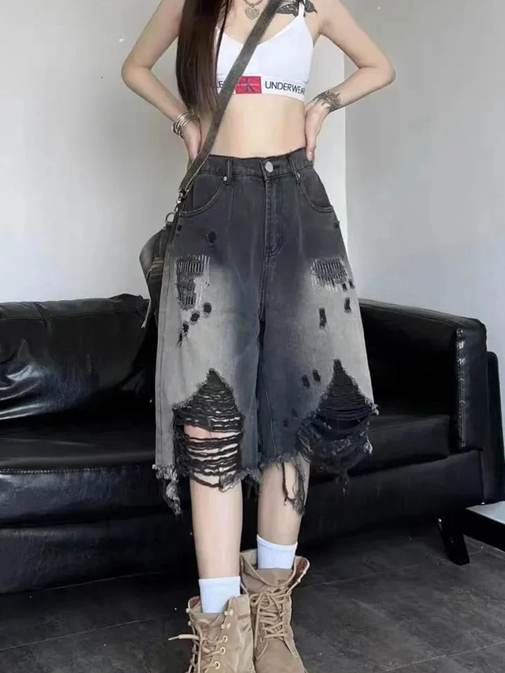 Zoki Harajuku Hole Y2K Denim Shorts Women Streetwear Vintage Gradient Jeans Shorts American Retro Bf Hip Hop Shorts 250210