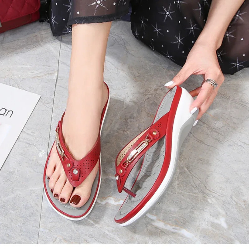 Womens Slippers Summer Fashion Metal Button Slides Shoes Wedge Beach Sandals Women Outside Platform Leisure Flip Flops 250213