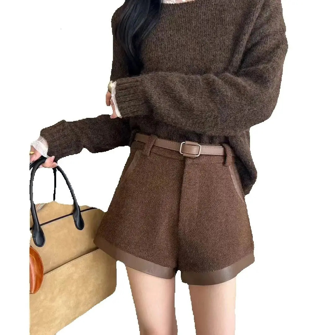 Korea Woolen Splicing Leather Short Autumn Winter HighWaisted Slimming Temperament Niche Shorts 250213