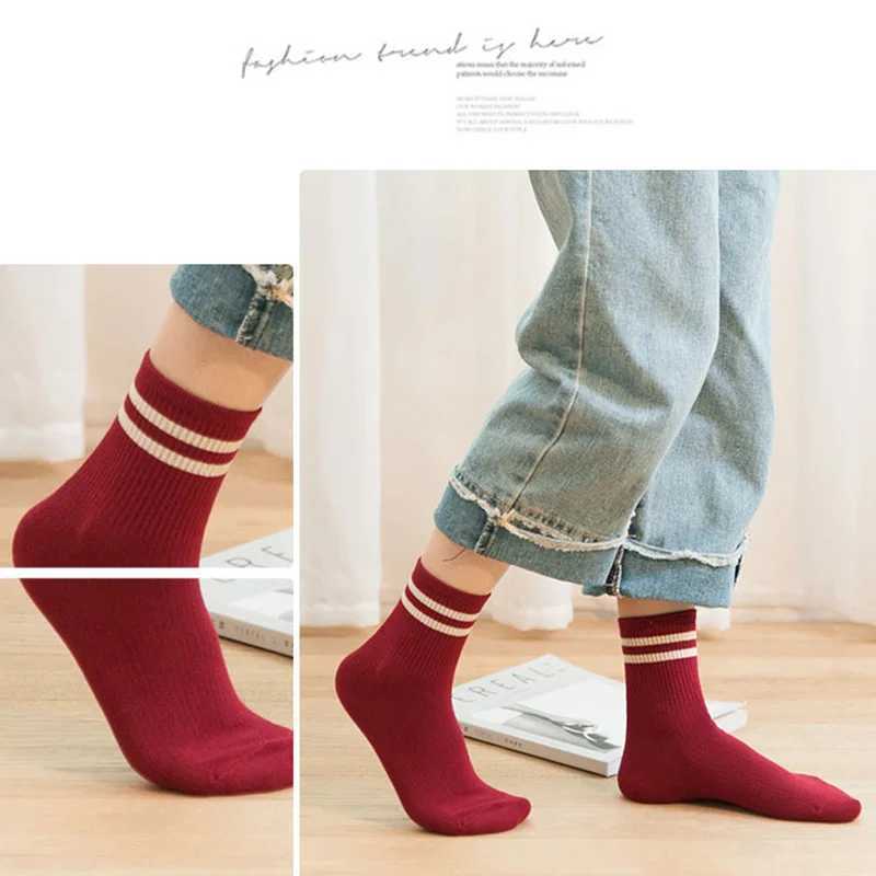 Pair Man Striped Casual Socks Standard Thickness Cotton Breathable Funny Unisex Street Fashion Happy Sock Cheap For Money W250217