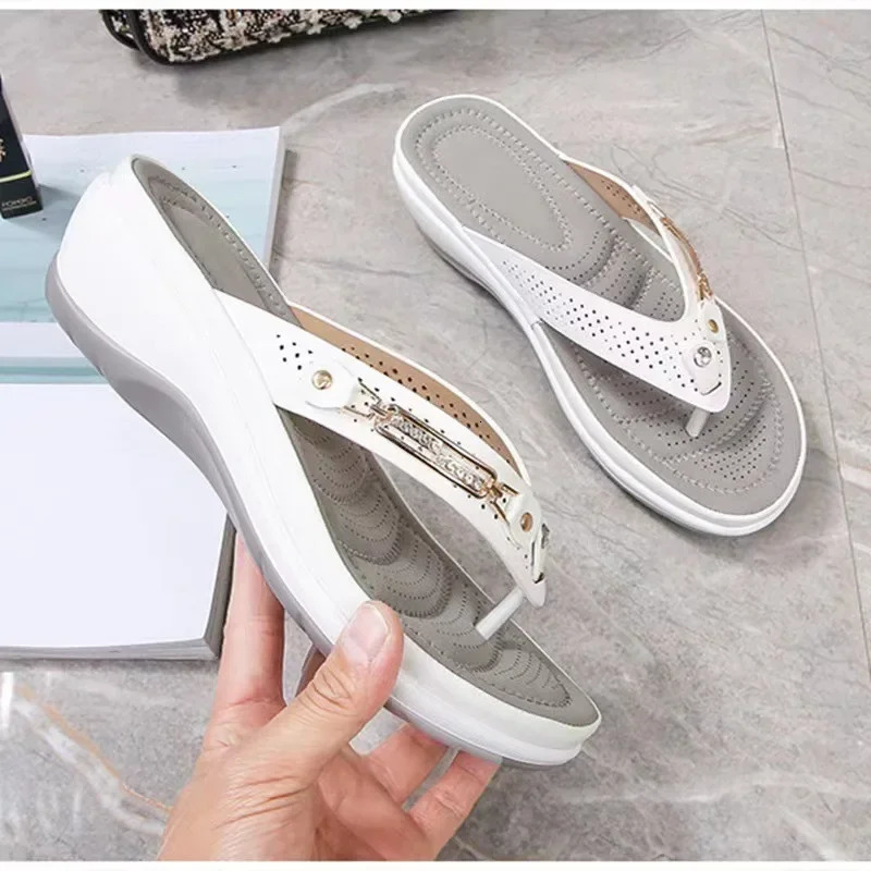 Womens Slippers Summer Fashion Metal Button Slides Shoes Wedge Beach Sandals Women Outside Platform Leisure Flip Flops 250213
