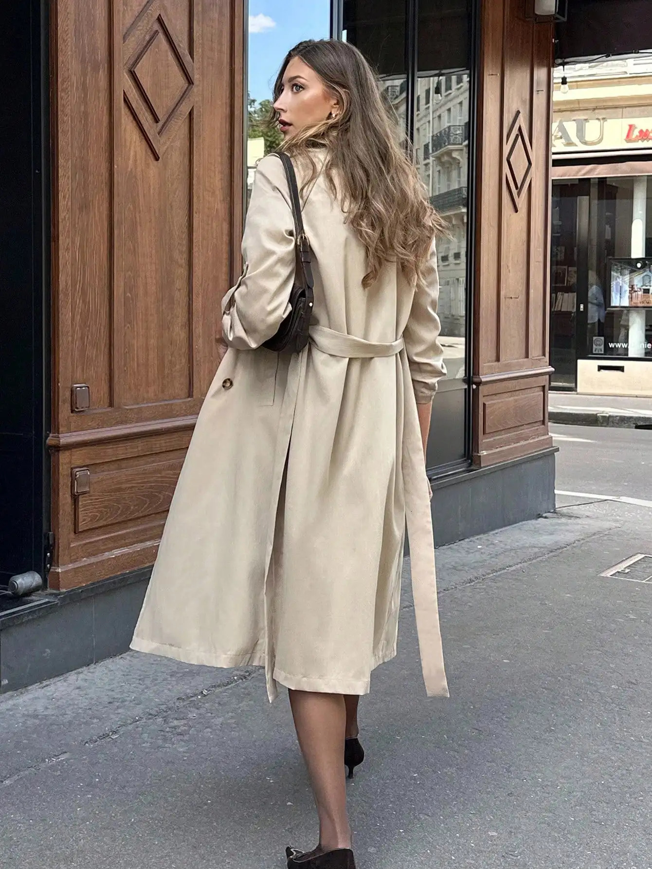 Casual and elegant womens trench coat with adjustable long sleeves and double layered large collar trench coat 250214