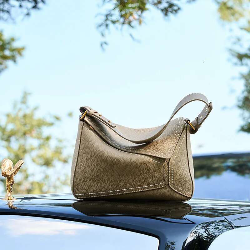 Jonlily Women Genuine Leather Shoulder Female Fashion Handbag Totes Casual Underarm Commuter Bag Daybag Purse -Kg1423