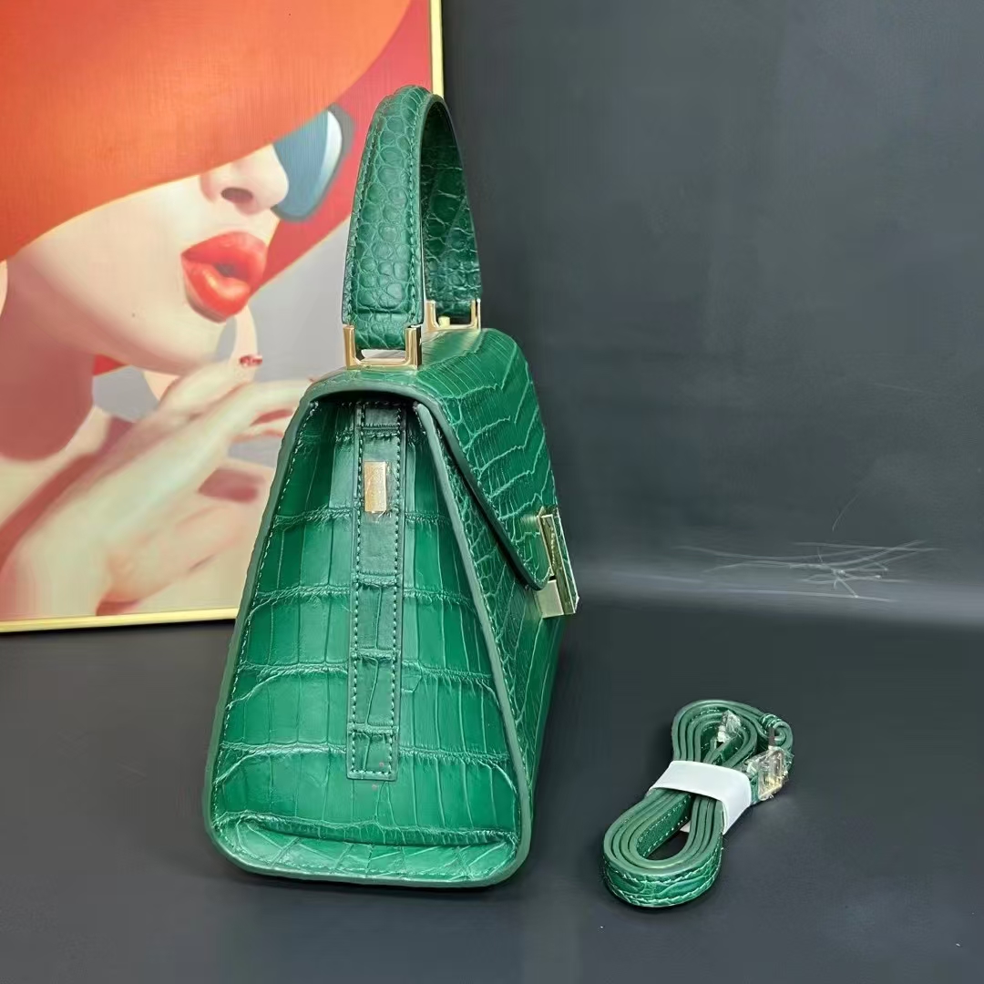 Handmade Bag Crocodile Baby Crossbody Bag Luxury Chain Bag Genuine Leather Crocodile Women bag pure handmade tile bag NO LOGO