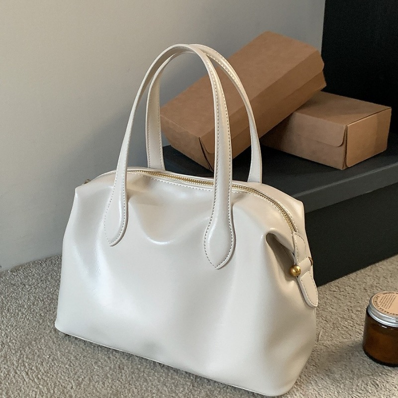 Spacious Travel-Friendly Tote with Secure Zip Closure Elegant PU Leather Commute Purse