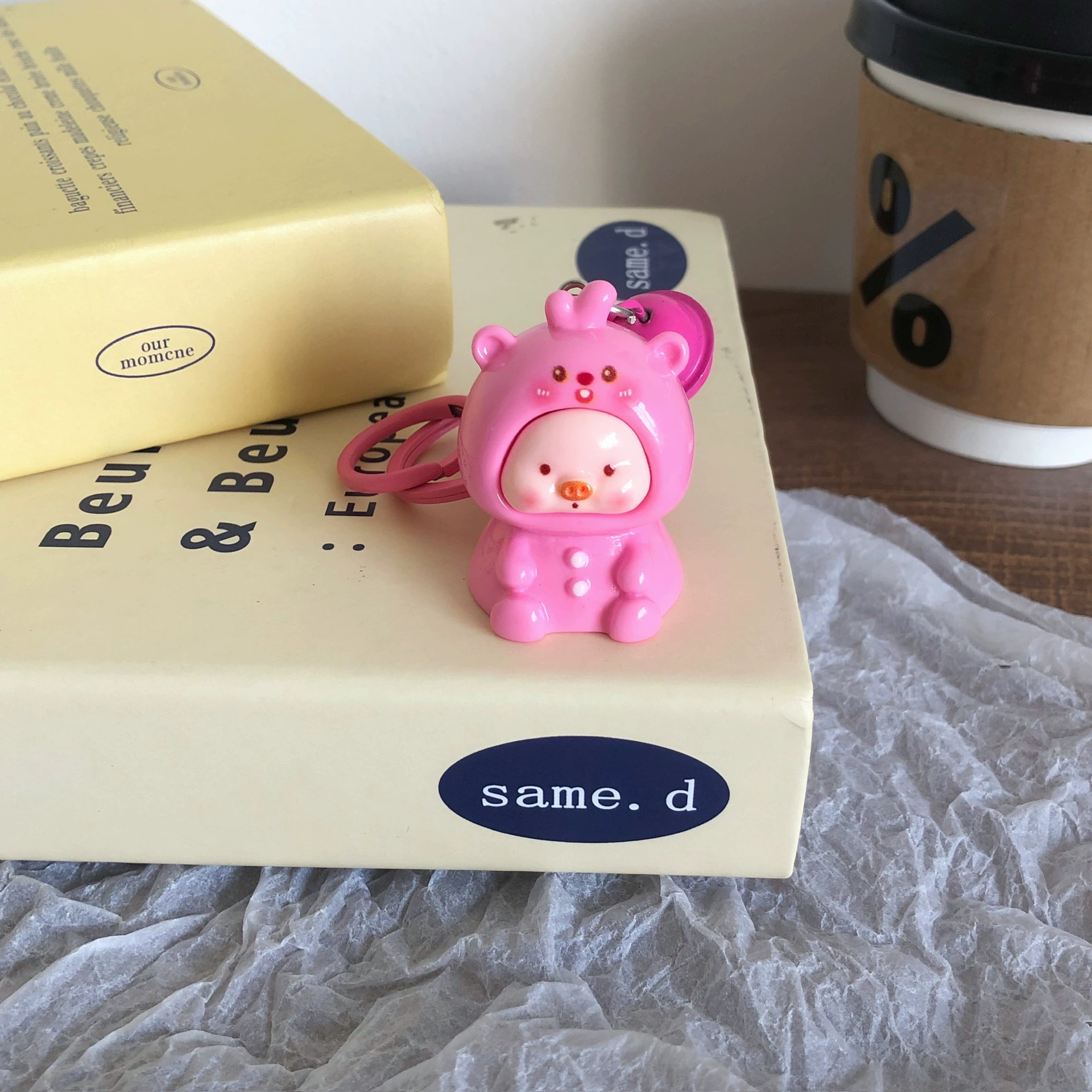 Cute animal costume pig bell keychain girlish heart student accessories best friend gift pendant couple pendant