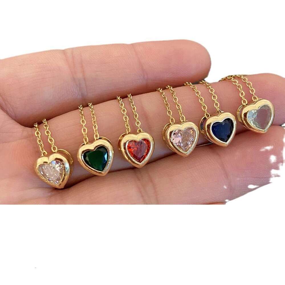 New Jewelry Style Love Pendant Fashion Versatile Stainless Steel Collar Chain Minimalist Necklace N035