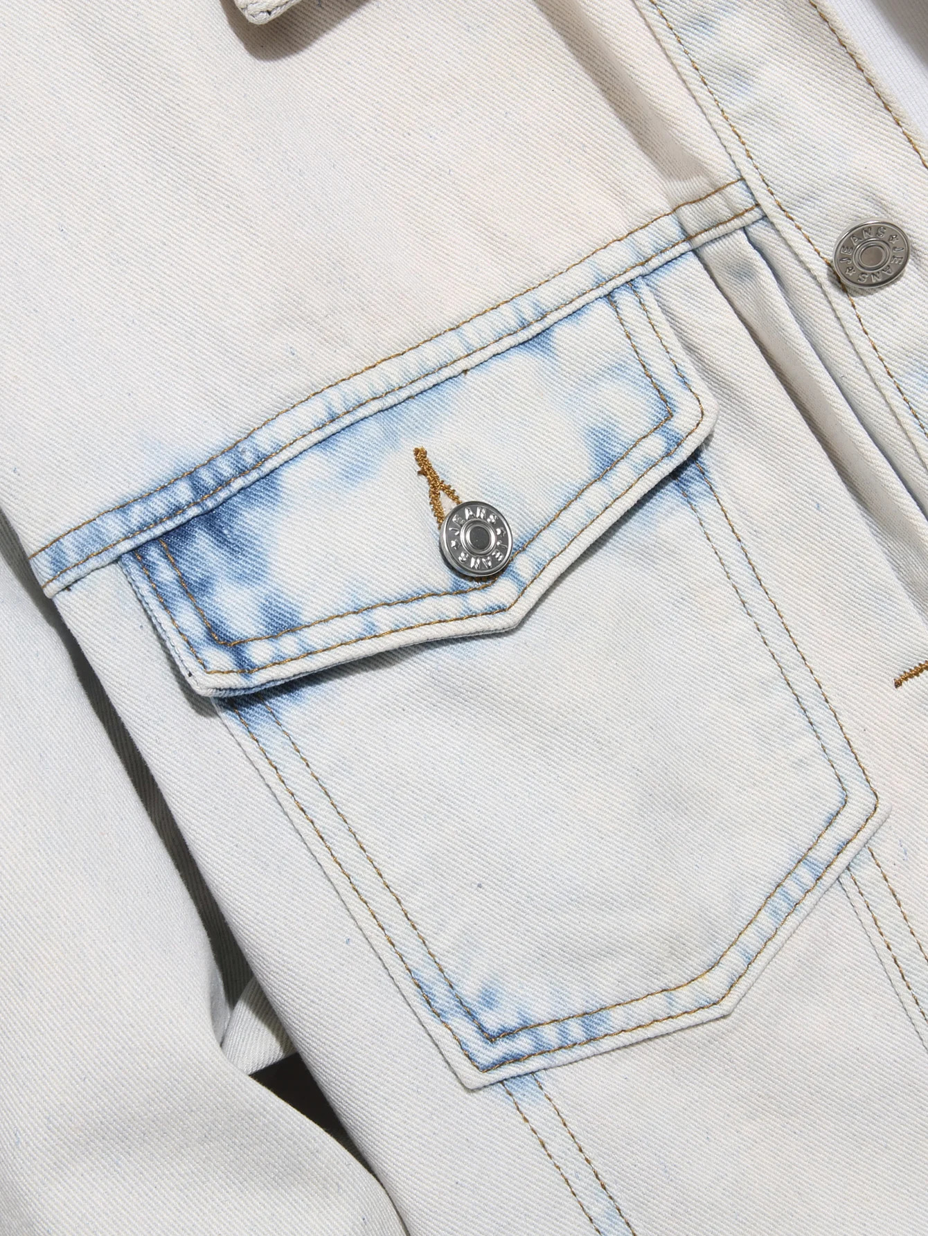 Fashionable denim jacket men casual slim jeans blue and white nostalgic suit loose four seasons fashion 250210