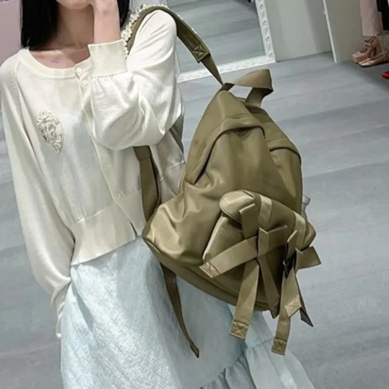Bow Pearl Mochila Portable Nylon Mochilas Mujer 2025 Casual Backpack Large Capacity Bolsa Korean Fashion Bags for Women 250122