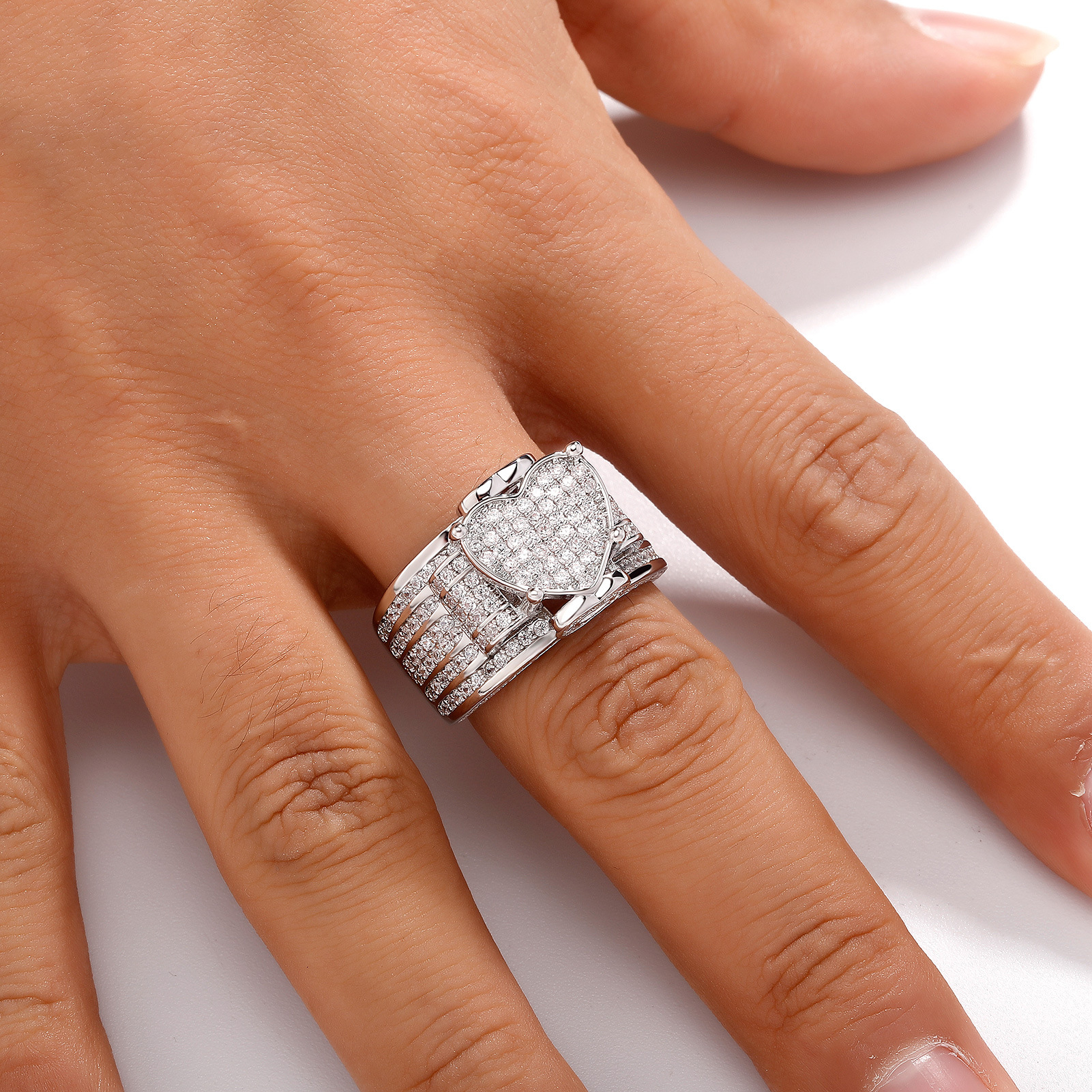 Hip Hop Classic Casting Heart Ring Real Gold Plated 5A Zircon Women Mens Couple Jewelry