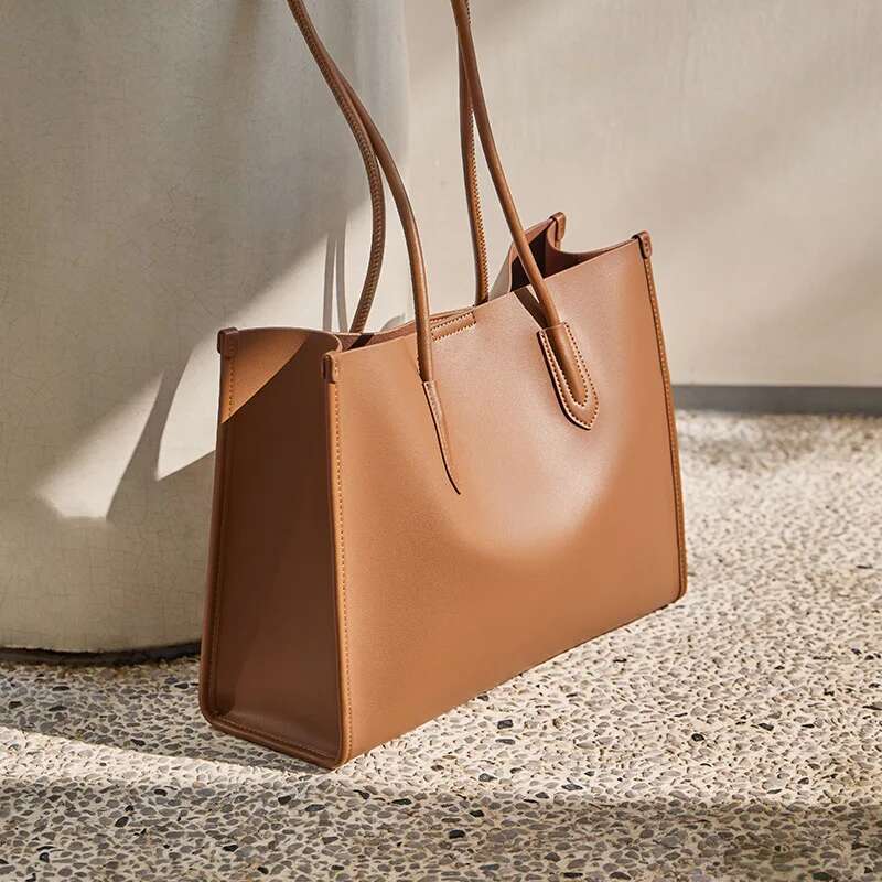 2025 New Autumn/Winter Large Capacity Premium Shoulder Bag