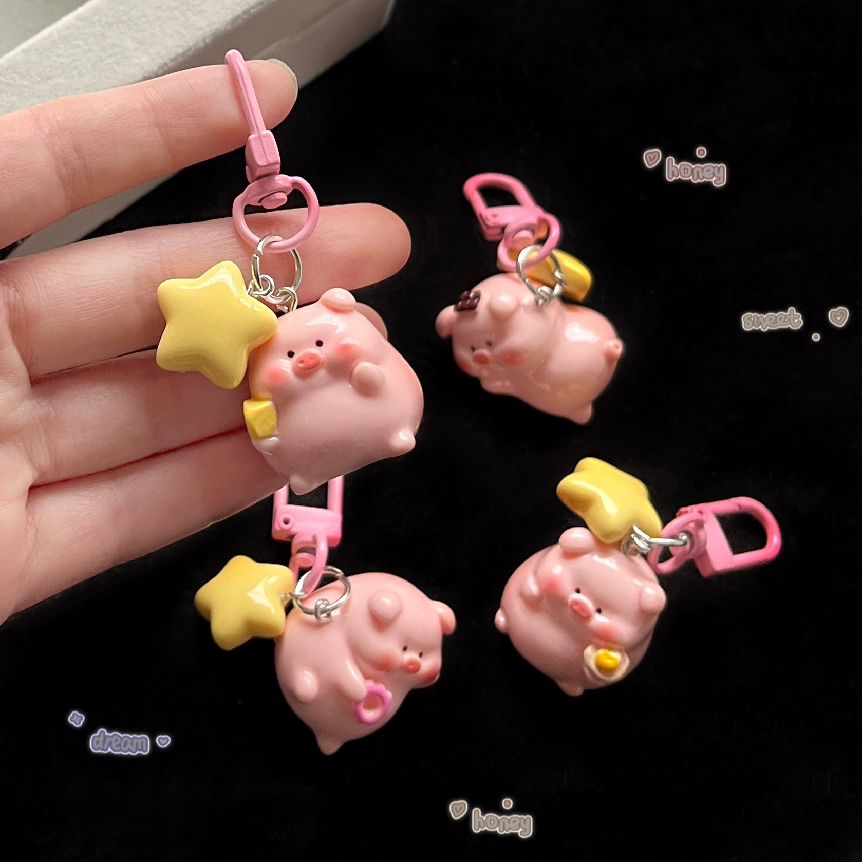 3D Pink Pig Pig Keychain Girl Student Star Buckle Girl Backpack Girlfriend Gift Pendant Cartoon Pendant
