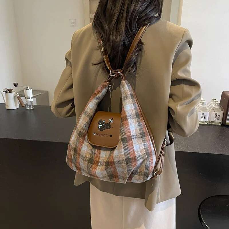 Large Capacity Women's Shoulder Bag, Cloud Ripple Dot Trendy Small Square Bag