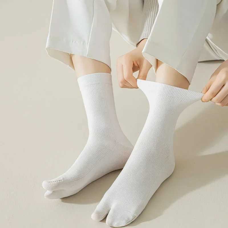 Fashion Japanese Style Tabi Toe Socks for Men Women Summer Fiber Two Finger Socks Kimono Flip Flop Sandals Split Tabi Toe Sock W250217