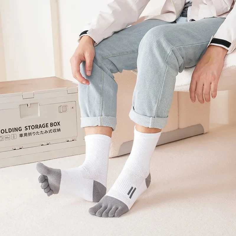 /4 Pairs Toe Short Socks Sport Man Compression Cotton Sweat-Absorbing Young Casual Anti-Bacterial Breathable 5 Finger Socks W250217