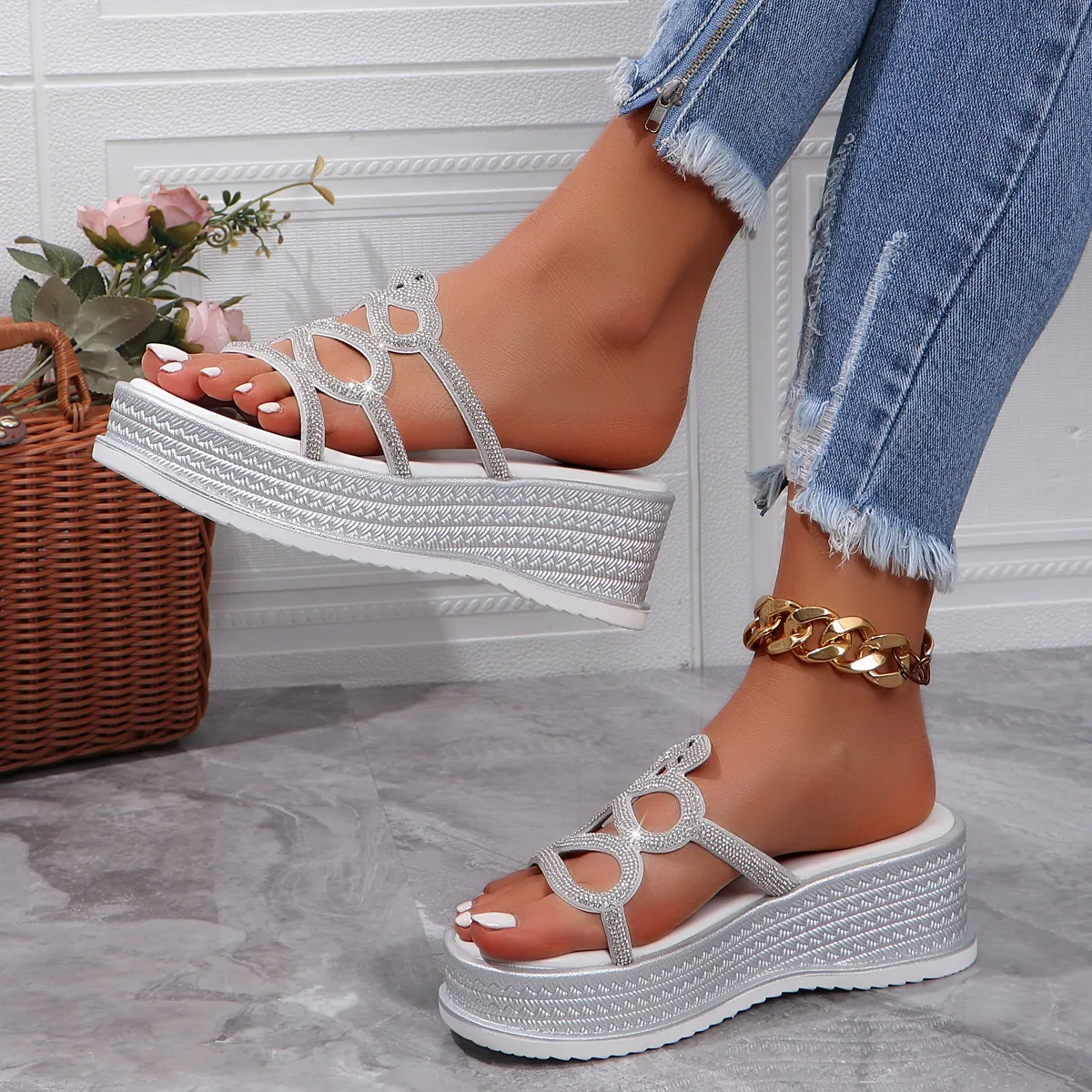 Fashion Snake Shaped Rhies Women Slippers Casual Summer Shoes Thick Bottom Wedges Sandals Woman High Heeled Outdoor Slides