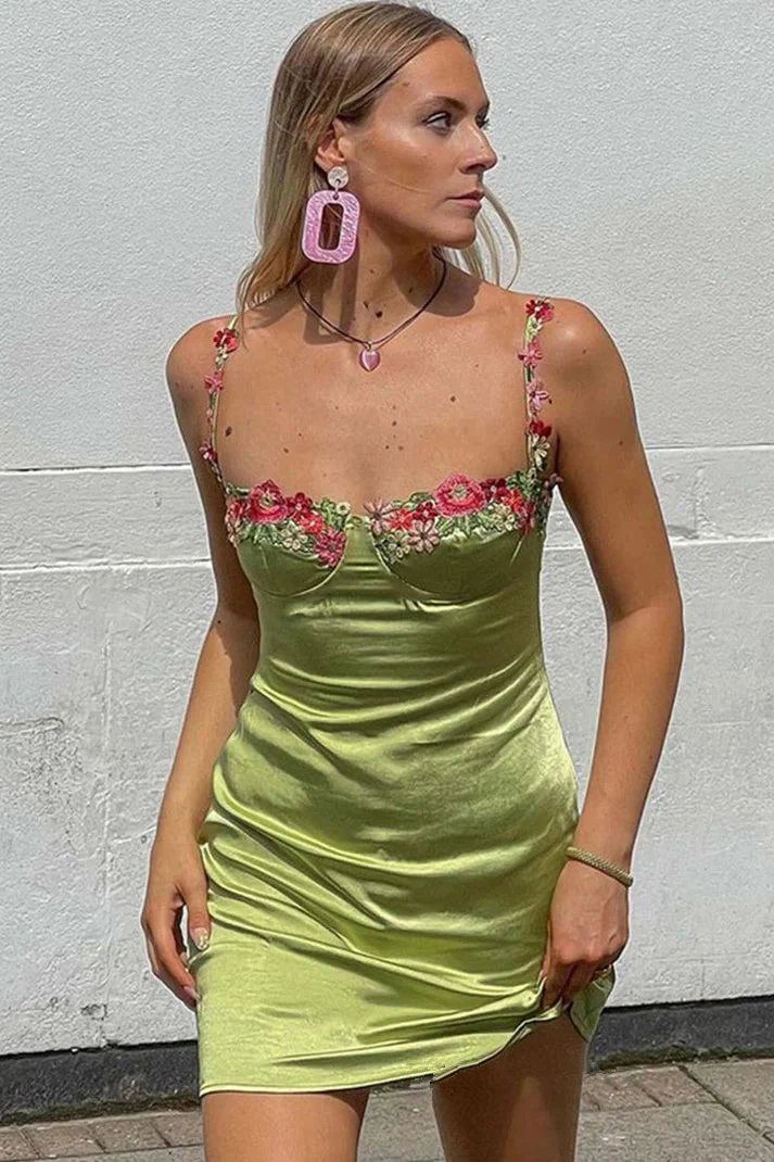 Sexy Rose Pink Cocktail Dresses Illusion Sequined Lace Halter Sequins Lace Short Mini Backless Homecoming Dress Party Dress Prom Gowns for Women 01