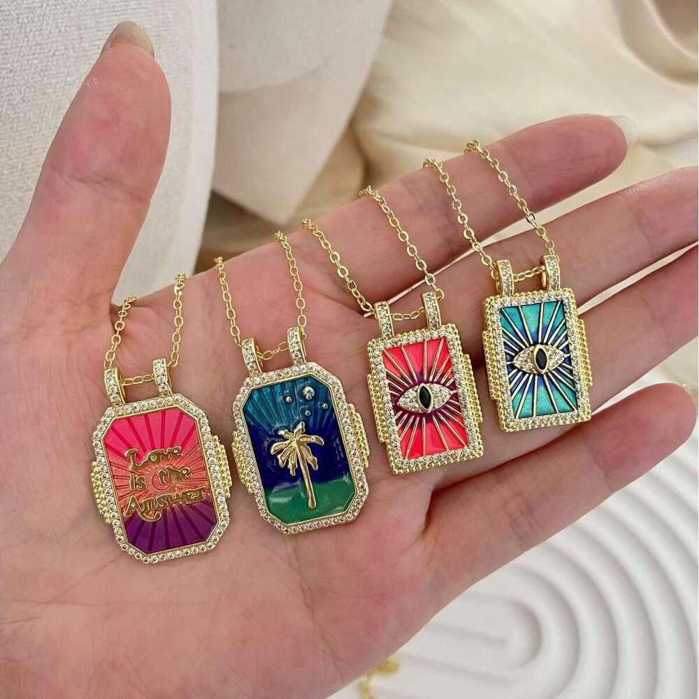 Literary Devil's Eye Dia Set Tarot Pendant Necklace Suitable for Women's Daily Wear