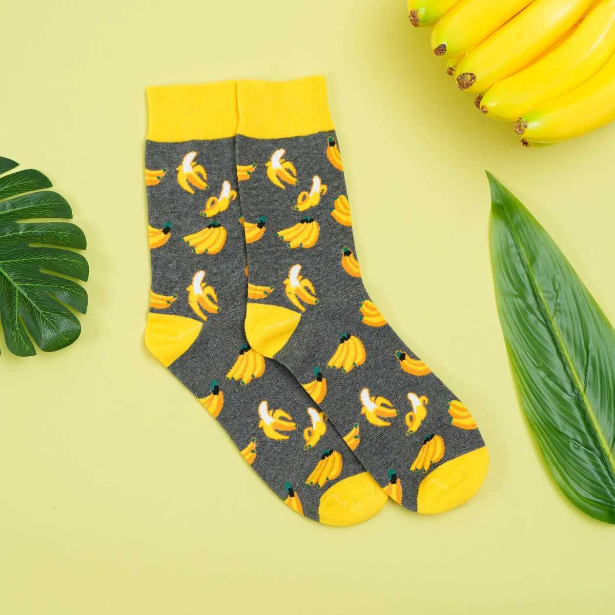 Pair Unisex Fashionable Creative Full Banana Print Breathable Middle Tube Socks For Daily Suit In All Seasons W250217