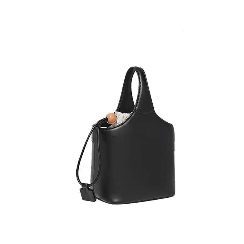 2025 Crossbody Bucket High-Grade Leather Women'ssimple Shoulder Bag Women's Small Handbag